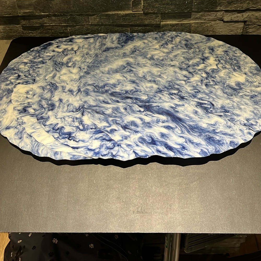 4 round placemats